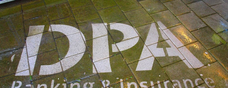 dpa banking & insurance reverse graffiti
